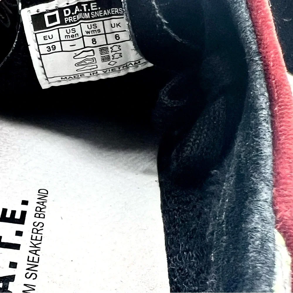 D.A.T.E. Premium Sneakers‎ Womens 8 EU 39 Burgundy Velvet Navy Suede Low Top